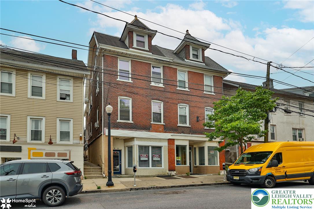 740 East 4th Street Property Photo 1