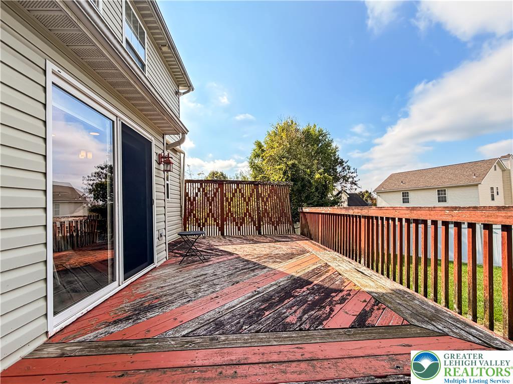 264 Oak Street Property Photo 34