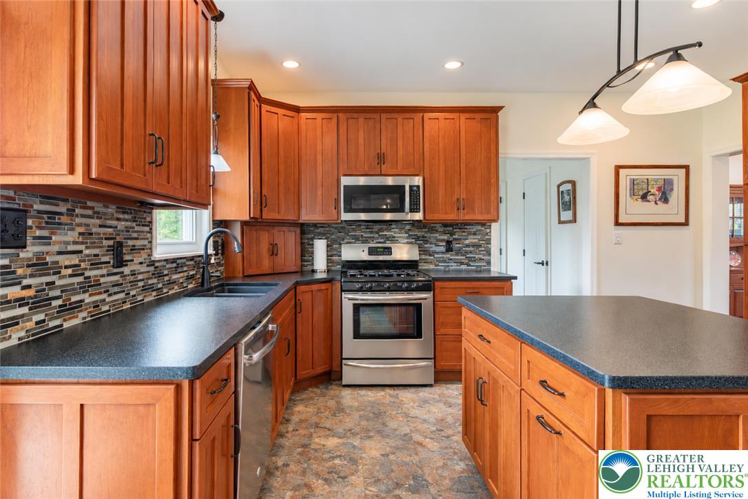 2525 Somerset Road Property Photo 30