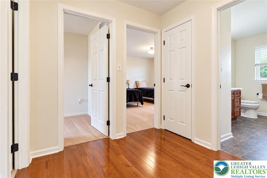 2525 Somerset Road Property Photo 39