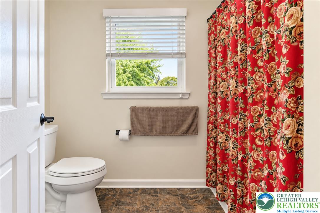2525 Somerset Road Property Photo 43