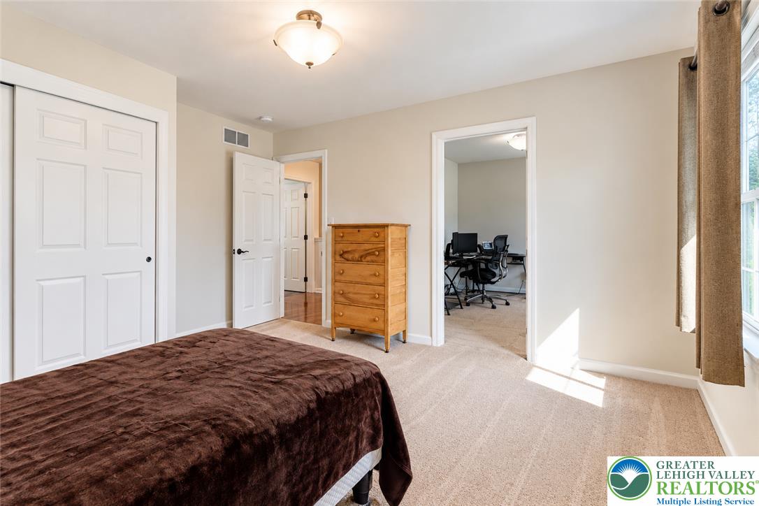 2525 Somerset Road Property Photo 47