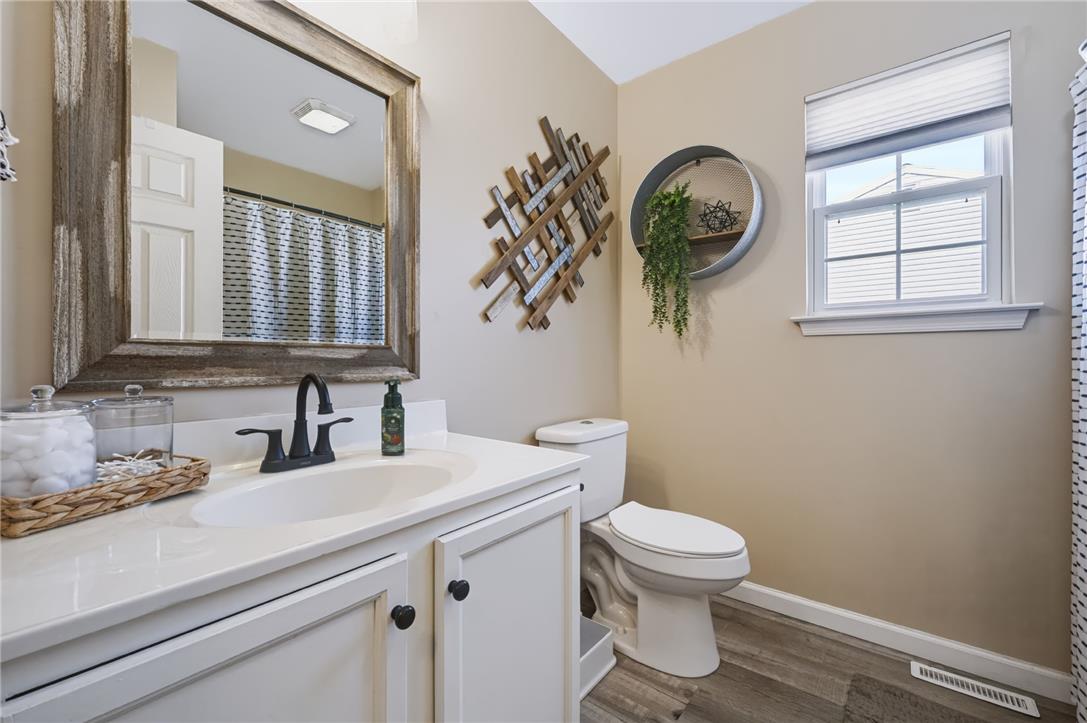 120 Jeffrey Lane Property Photo 25
