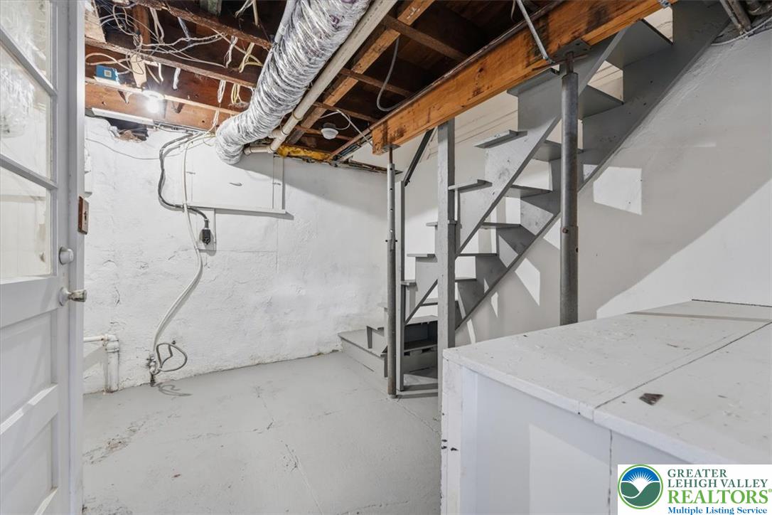 1110 Lehigh Avenue Property Photo 23
