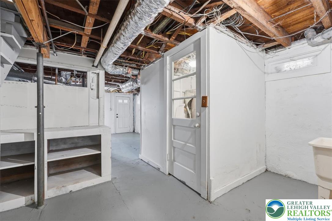 1110 Lehigh Avenue Property Photo 24