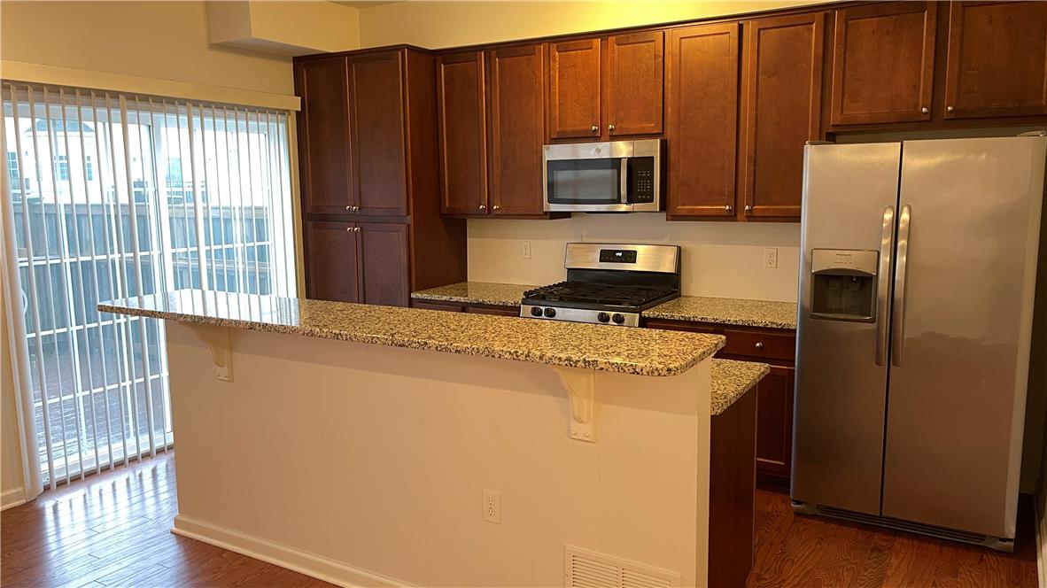 1373 Caspian Street Property Photo 6