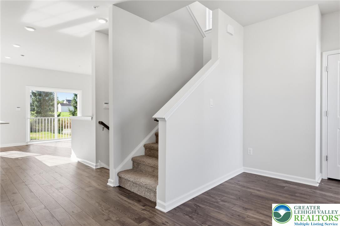 1086 Meadowlark Drive Property Photo 16