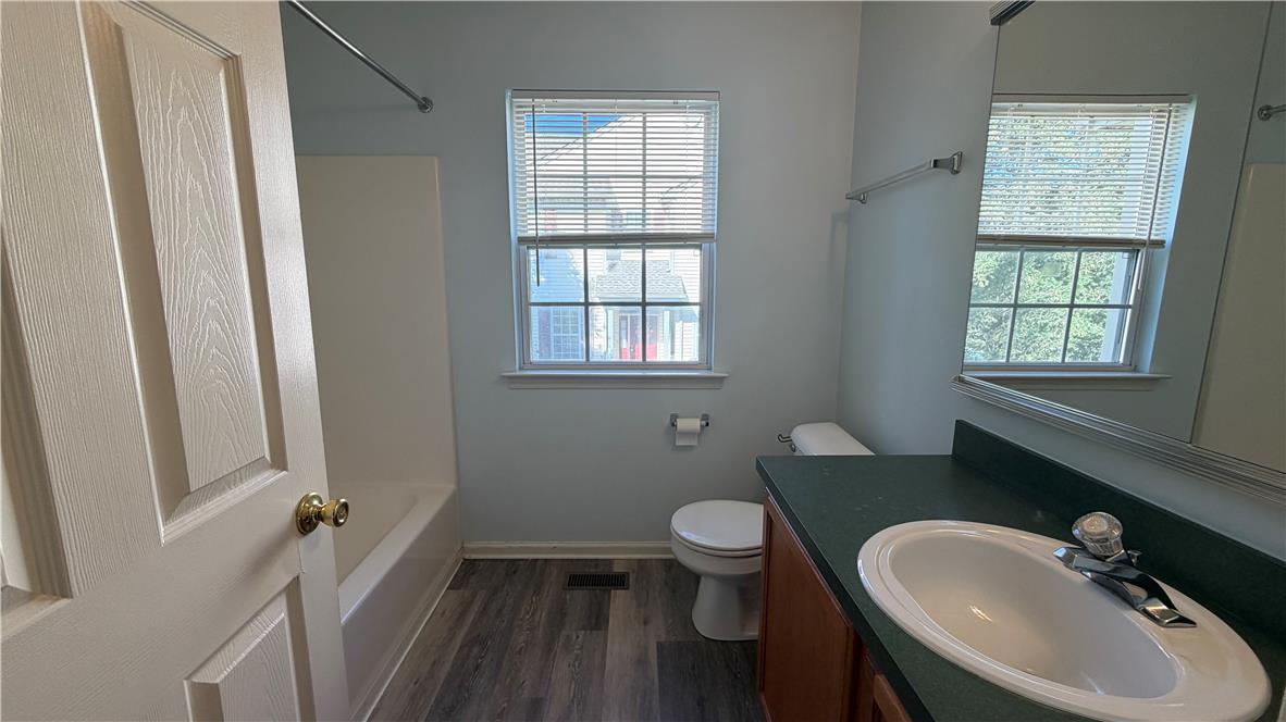 8100 Cross Creek Circle West Property Photo 22