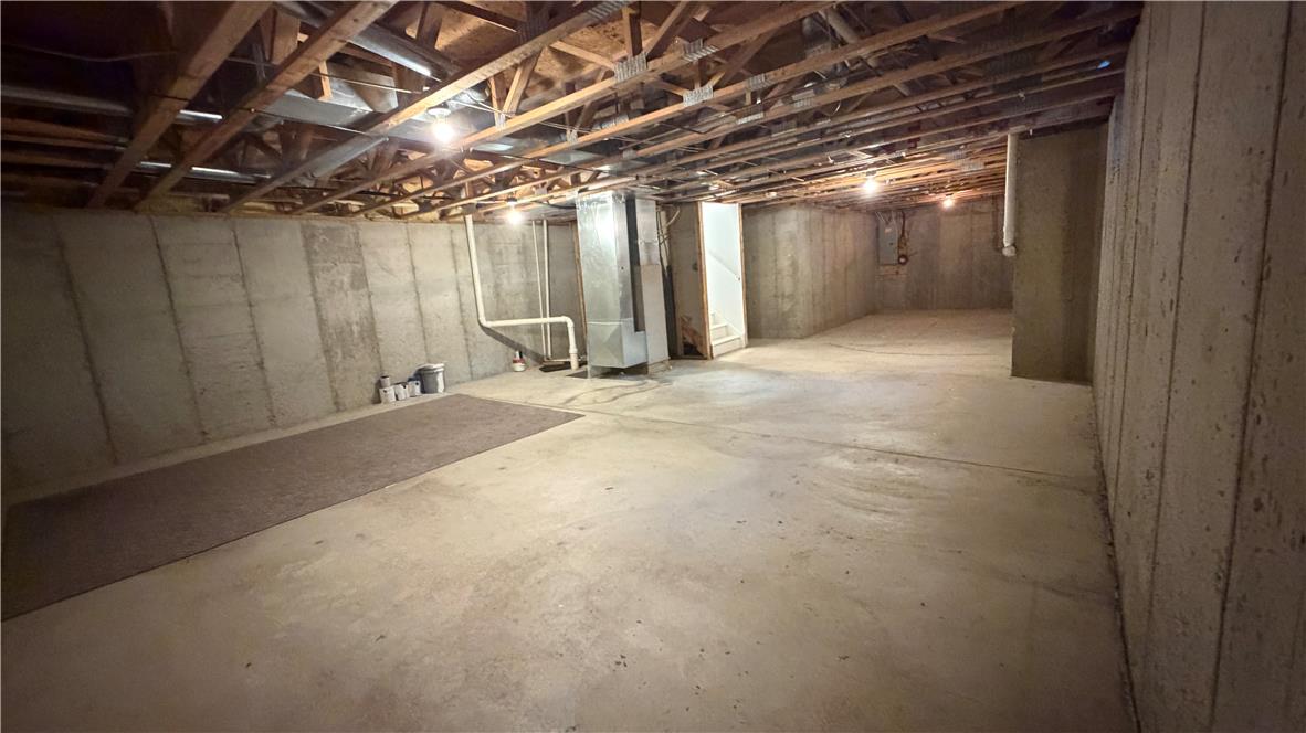 8100 Cross Creek Circle West Property Photo 29