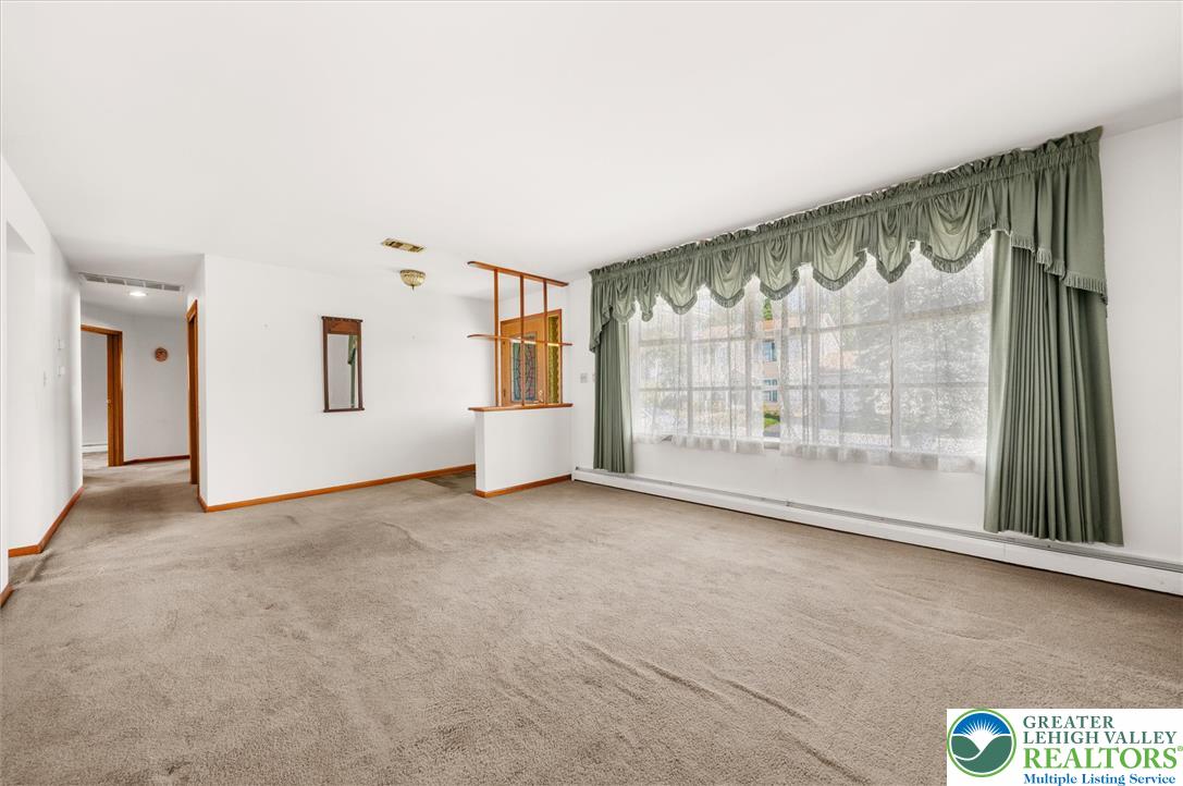 1246 8th Property Photo 6