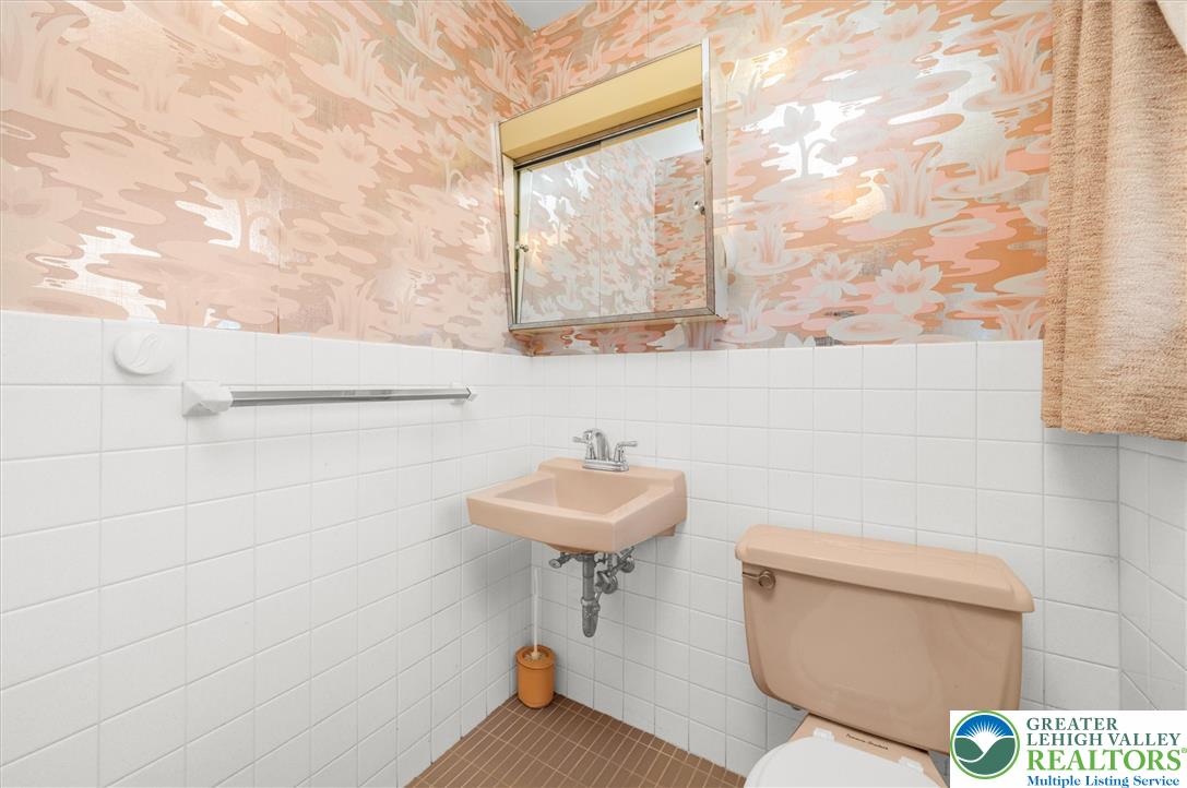 1246 8th Property Photo 18