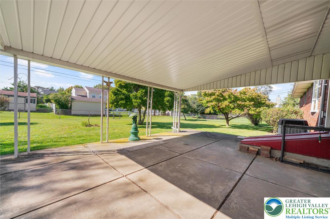 1246 8th Property Photo 23