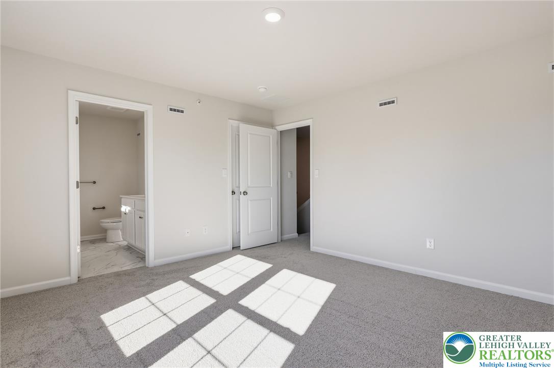 1084 Meadowlark Drive Property Photo 18