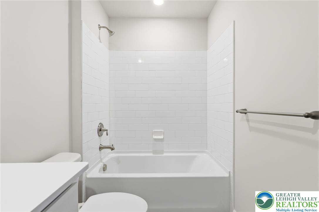 1084 Meadowlark Drive Property Photo 25