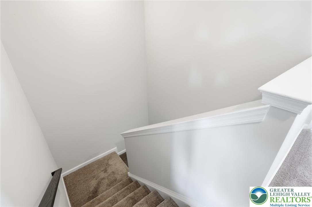 1084 Meadowlark Drive Property Photo 28