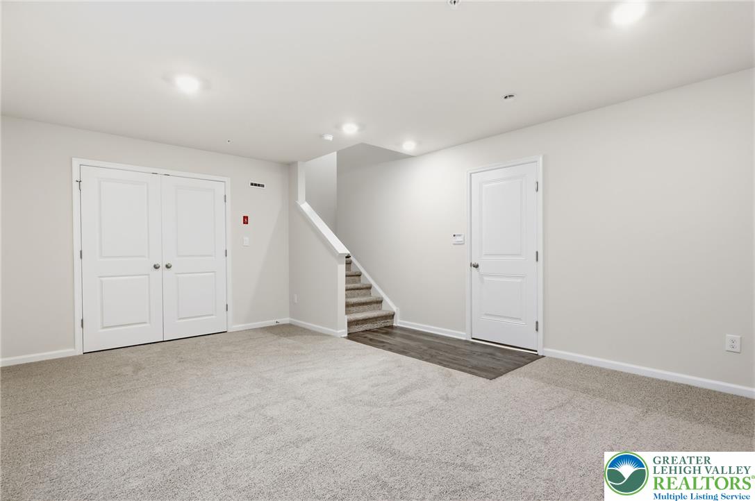 1084 Meadowlark Drive Property Photo 30