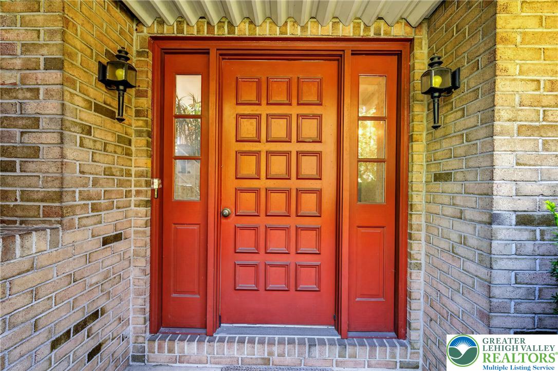 100 South Greenwood Avenue Property Photo 12
