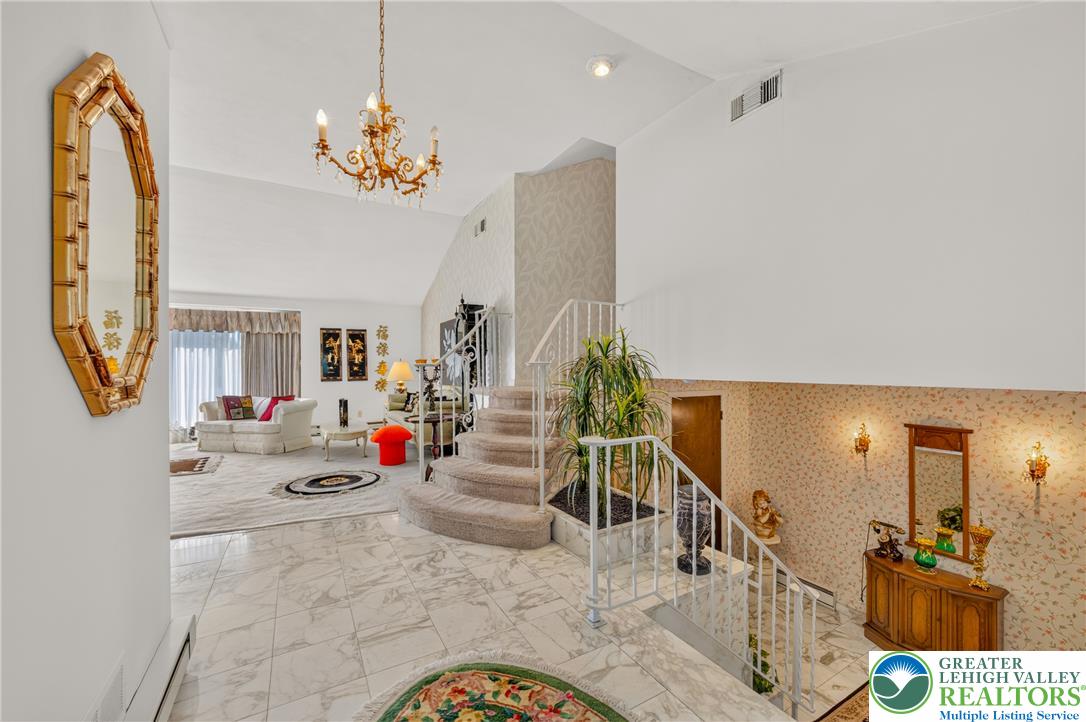 100 South Greenwood Avenue Property Photo 15