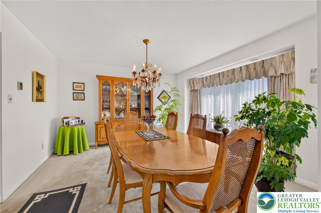 100 South Greenwood Avenue Property Photo 19