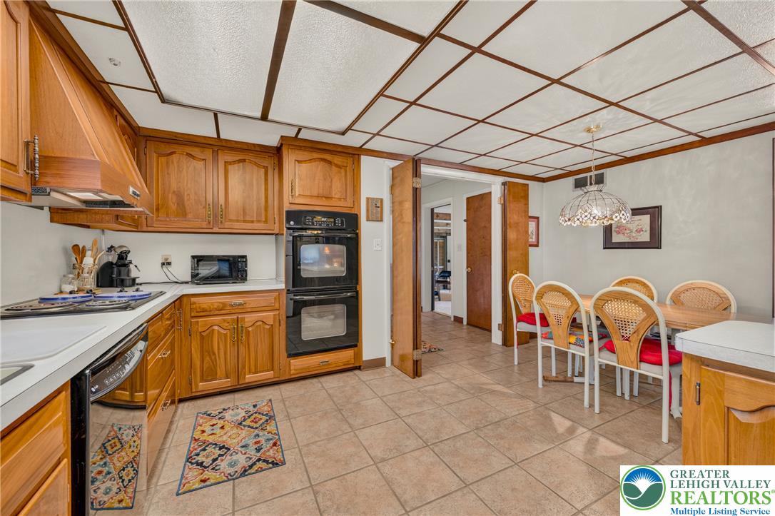 100 South Greenwood Avenue Property Photo 29