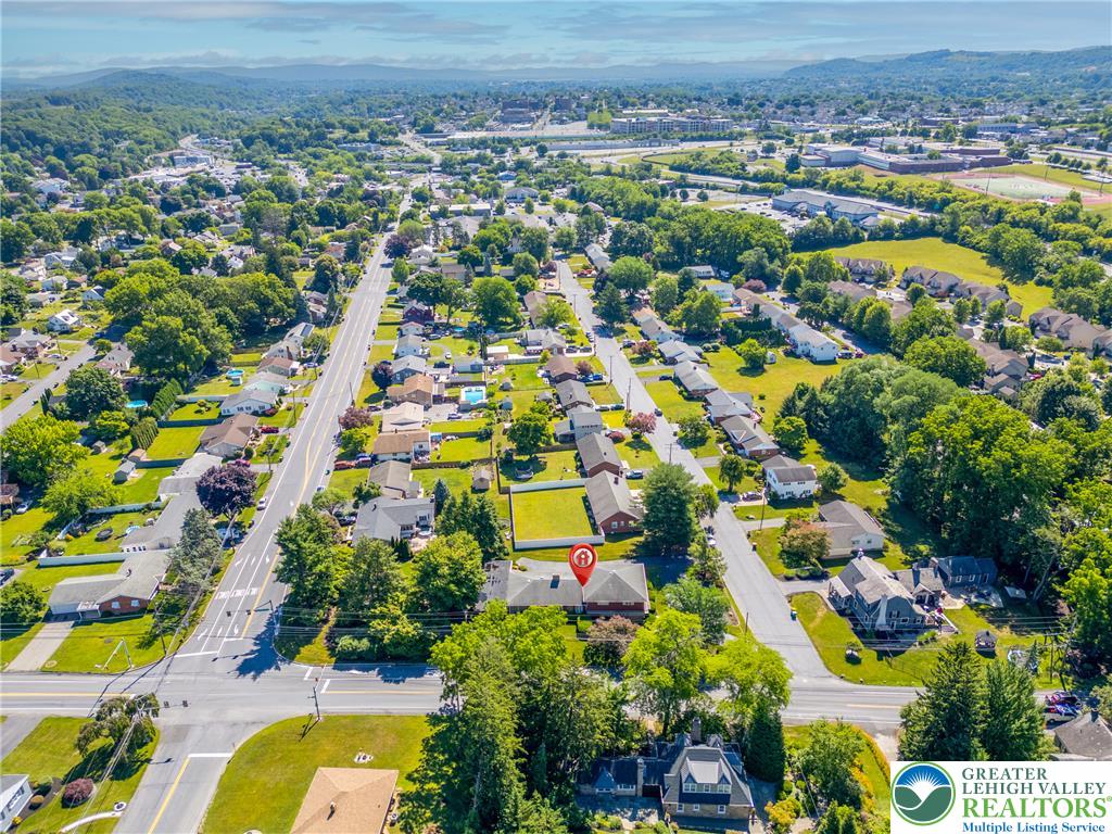 100 South Greenwood Avenue Property Photo 82