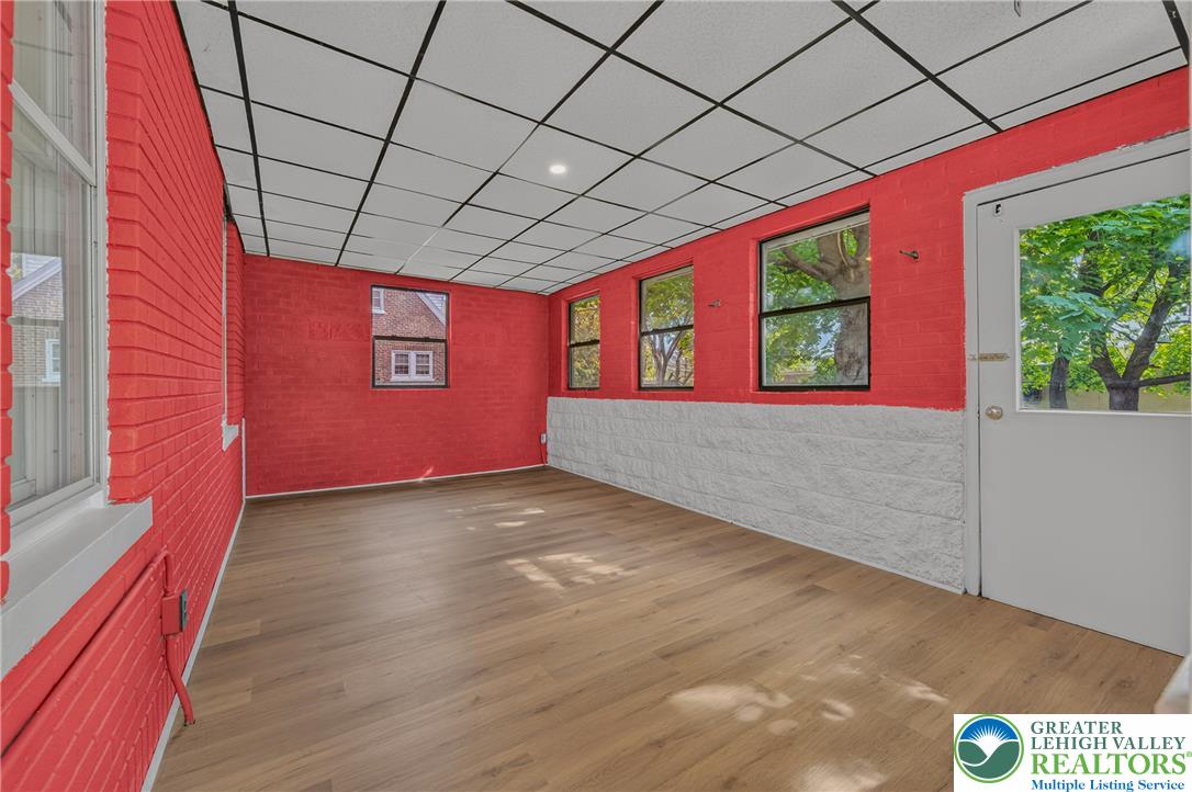 1014 Susquehanna Street Property Photo 32