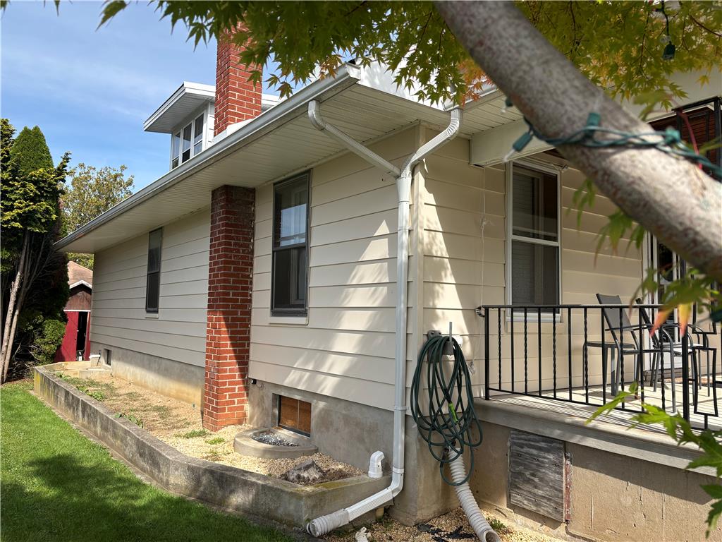 735 East Lexington Street Property Photo 3