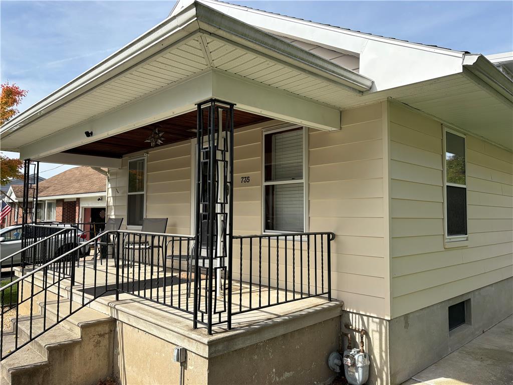 735 Lexington Street Property Photo 4