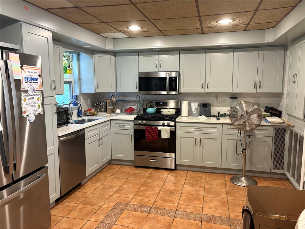 735 Lexington Street Property Photo 7