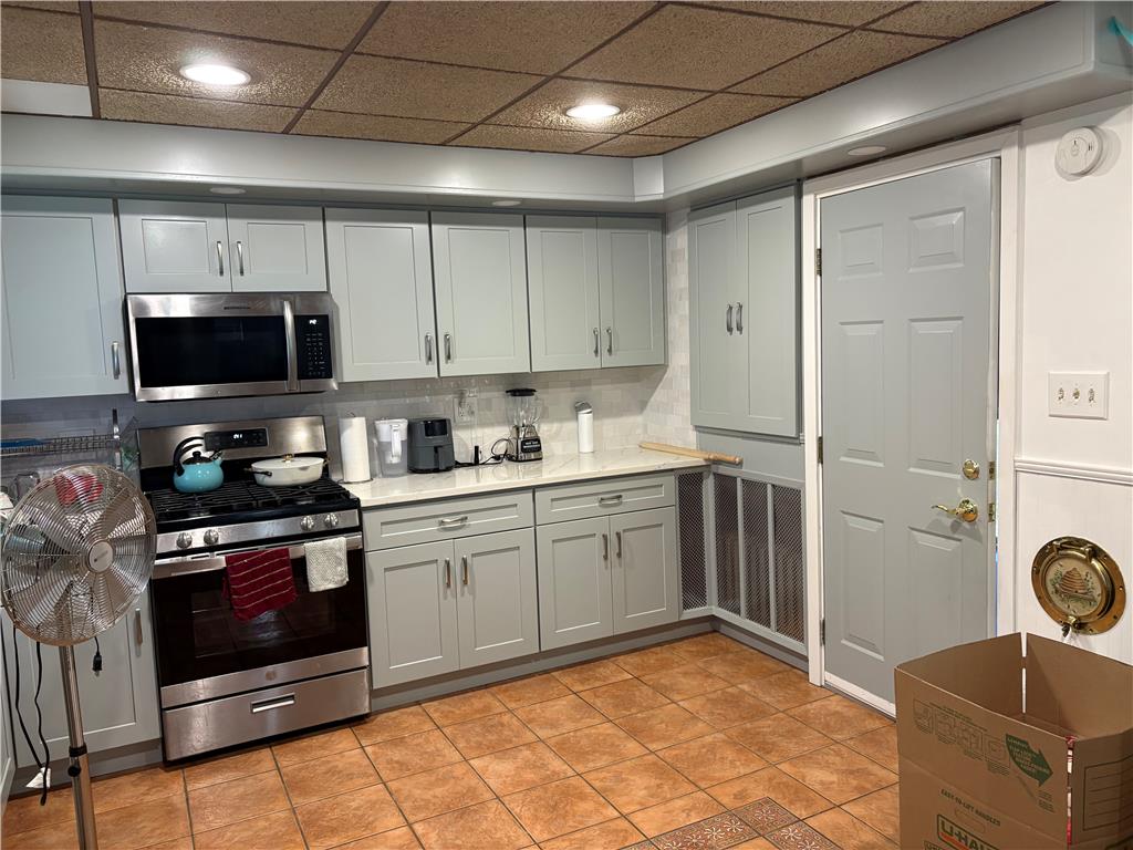 735 Lexington Street Property Photo 8