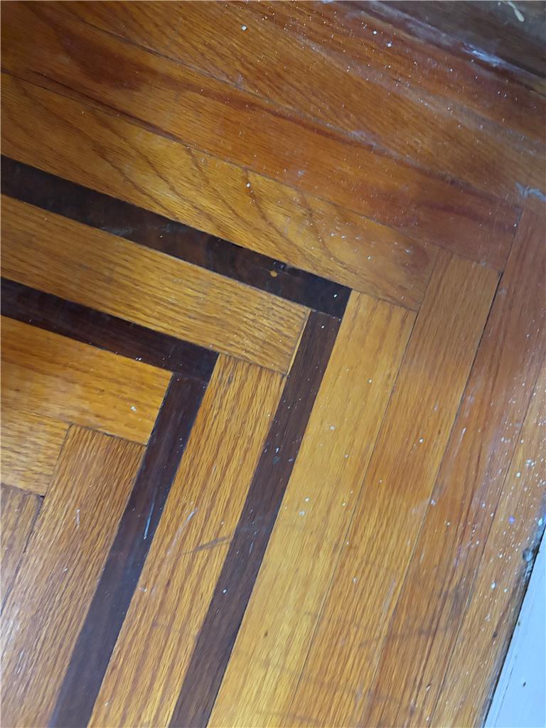 735 East Lexington Street Property Photo 19