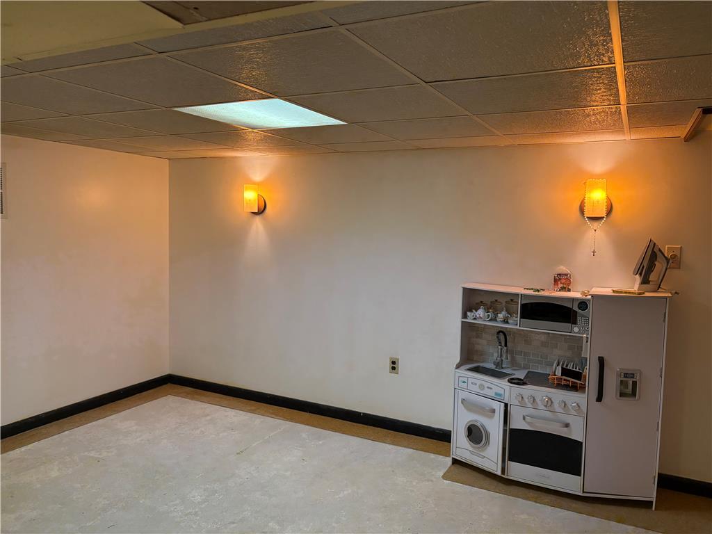 735 East Lexington Street Property Photo 25