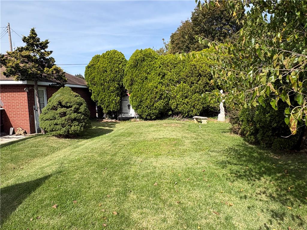 735 Lexington Street Property Photo 30
