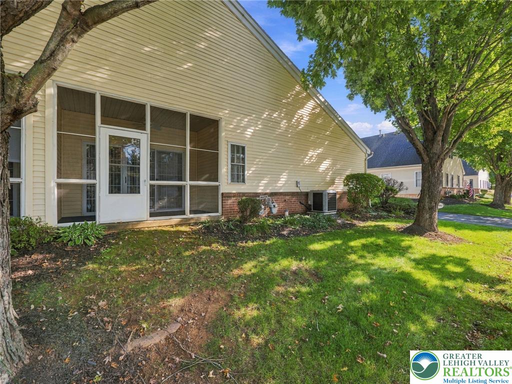 4851 Derby Lane Property Photo 2