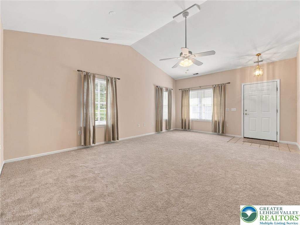 4851 Derby Lane Property Photo 3
