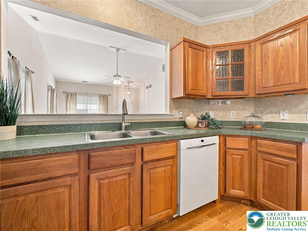 4851 Derby Lane Property Photo 11