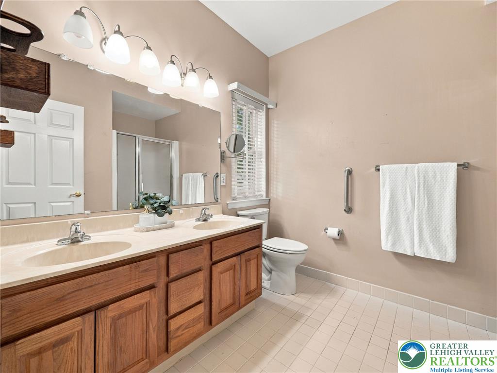 4851 Derby Lane Property Photo 28