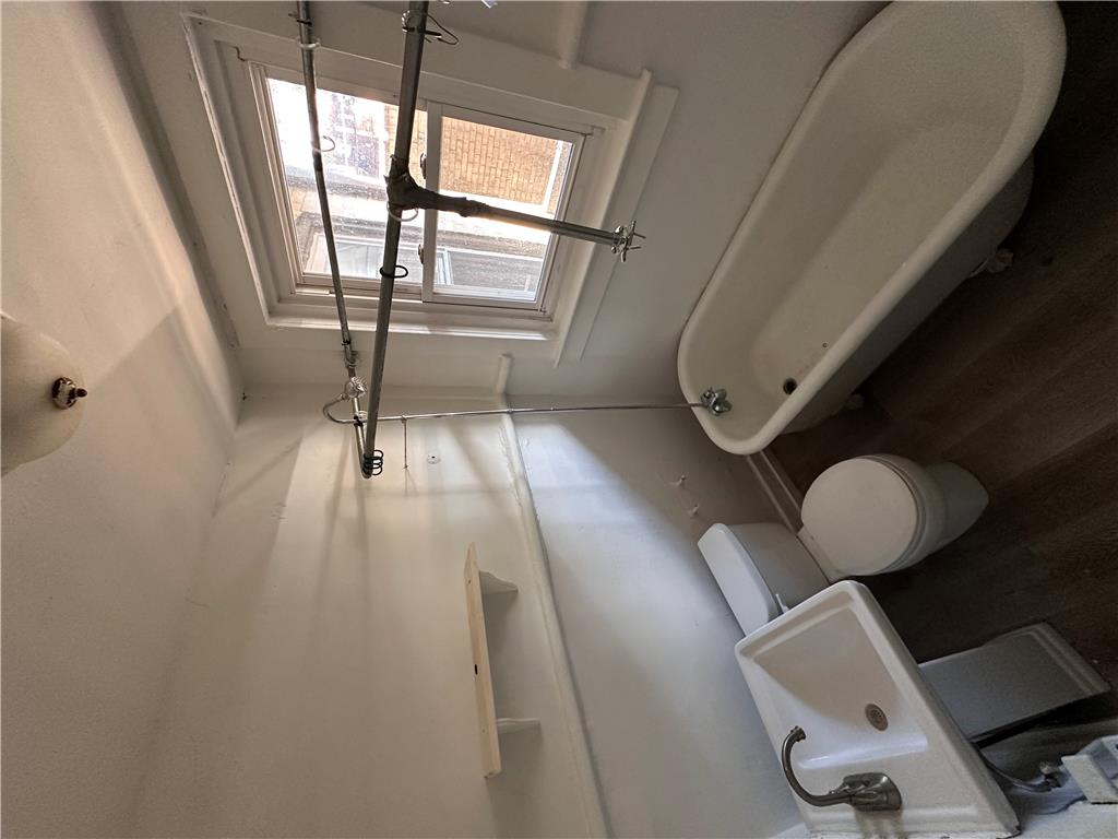 713 West Gordon Street 2 Property Photo 6