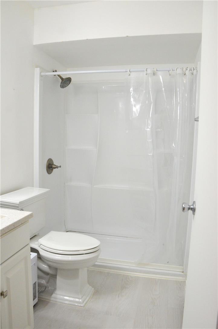 944 West Wyoming Street Property Photo 32