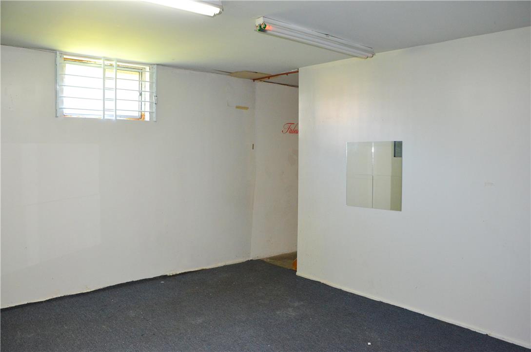 944 West Wyoming Street Property Photo 36