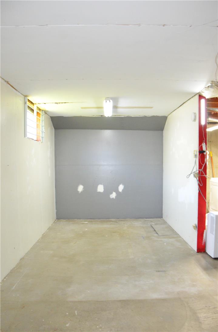 944 West Wyoming Street Property Photo 38