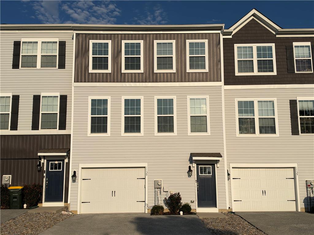 1129 Turnstone Drive Property Photo 1
