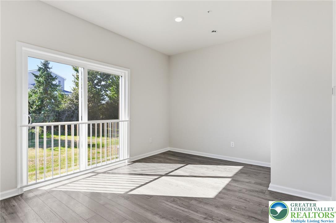 1080 Meadowlark Drive Property Photo 14