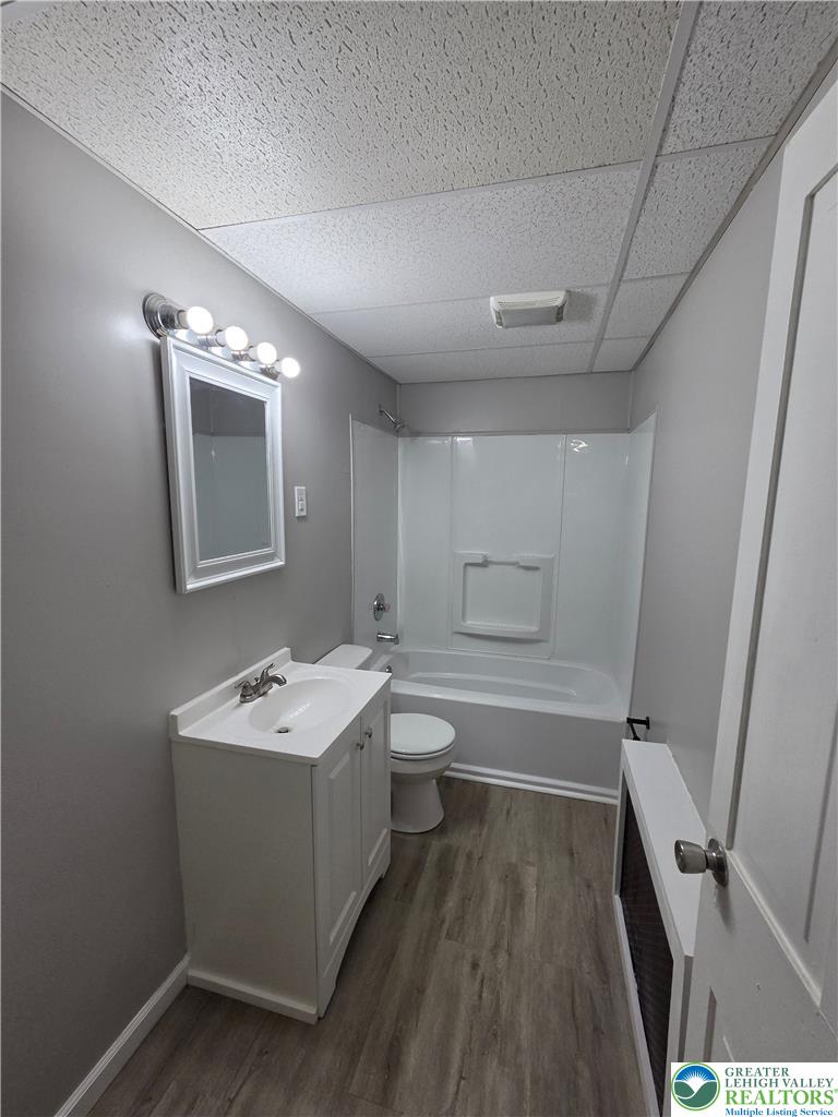 632 East 5th Street 2 Property Photo 7