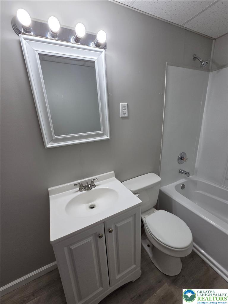 632 East 5th Street 2 Property Photo 8