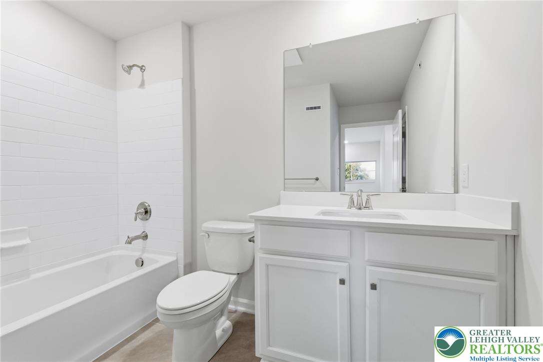 1074 Meadowlark Drive Property Photo 24