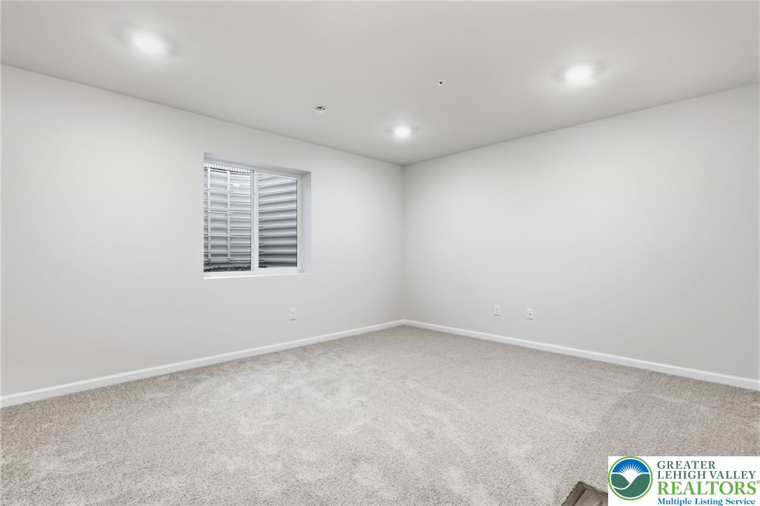 1074 Meadowlark Drive Property Photo 29