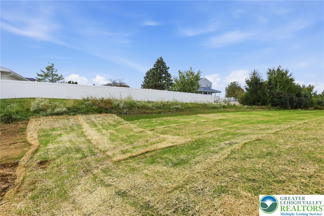 1074 Meadowlark Drive Property Photo 33