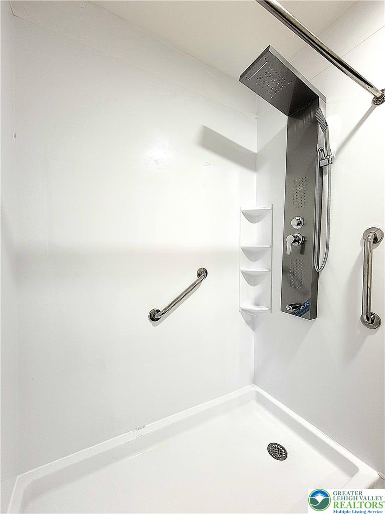9325 Fairmount Way Property Photo 8