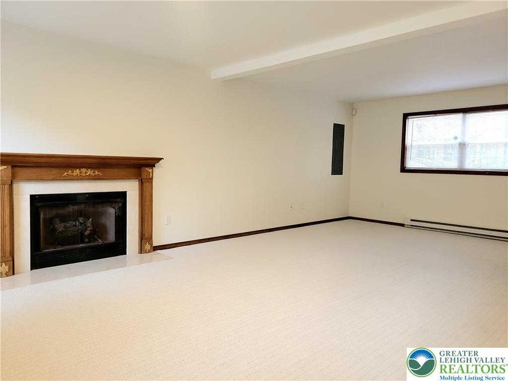 9325 Fairmount Way Property Photo 10